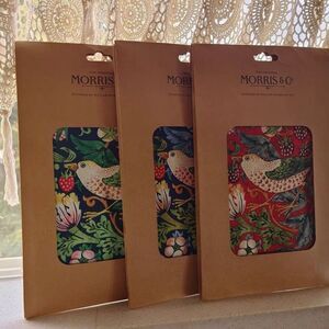 MORRIS APRON FLORAL GREEN BLUE WOODLAND WEEDS COTTON